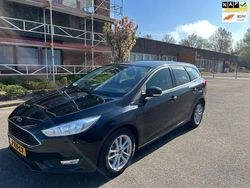 Zwart Gebruikt 2017 Ford Focus Titanium Stationwagen | € 8.495 (Eerlijke prijs)