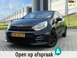 Zwart Gebruikt 2016 Kia Rio Comfort Hatchback | € 7.995 (Eerlijke prijs)
