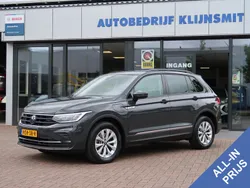 Grijs Gebruikt 2022 VW Tiguan Life SUV | € 32.450 (Eerlijke prijs)