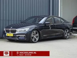 Zwart Gebruikt 2016 BMW 740 Executive Sedan | € 33.945 (Iets duurder)