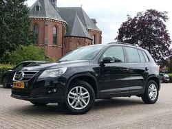 Zwart Gebruikt 2010 VW Tiguan Comfortline SUV | € 4.499 (Eerlijke prijs)