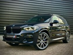 Zwart / carbonschwarz metallic (416) Gebruikt 2020 BMW X3 Comfort Edition SUV | € 35.950 (Duur)