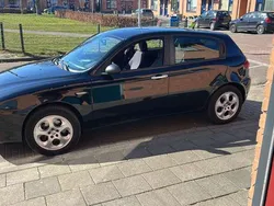 Zwart Gebruikt 2005 Alfa Romeo 147 Hatchback | € 1.300 (Eerlijke prijs)