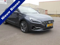 Grijs Gebruikt 2022 Hyundai i30 Premium Stationwagen | € 22.950 (Eerlijke prijs)