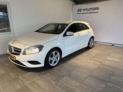 Wit Gebruikt 2015 Mercedes A180 Ambition Hatchback | € 14.750 (Eerlijke prijs)