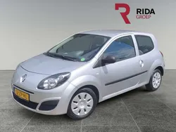 Grijs, metallic lak Gebruikt 2008 Renault Twingo Authentique Hatchback | € 3.945