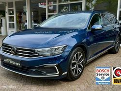 Blauw Gebruikt 2021 VW Passat GTE Stationwagen | € 21.800 (Eerlijke prijs)