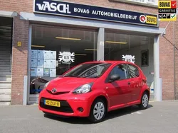 Rood Gebruikt 2012 Toyota Aygo Hatchback | € 4.250 (Eerlijke prijs)