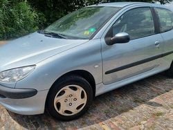 Grijs Gebruikt 2003 Peugeot 206 Hatchback | € 999 (Eerlijke prijs)