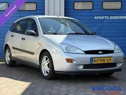 Grijs Gebruikt 2001 Ford Focus Collection Hatchback | € 1.650 (Eerlijke prijs)