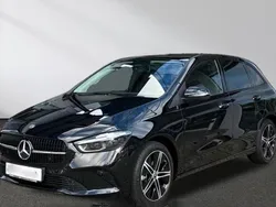 Zwart Gebruikt 2024 Mercedes B250e Progressive MPV | € 39.800