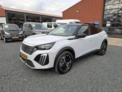 Wit Gebruikt 2024 Peugeot e-2008 GT SUV | € 29.950