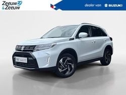 Wit is standaard Nieuw 2025 Suzuki Vitara Style SUV | € 31.449 (Eerlijke prijs)