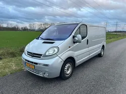 Grijs Gebruikt 2003 Opel Vivaro Van | € 1.749 (Eerlijke prijs)