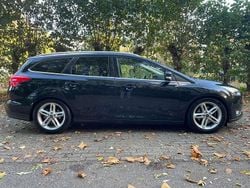 Zwart Gebruikt 2015 Ford Focus Titanium Stationwagen | € 7.450 (Goede deal)