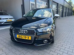 Zwart, metallic lak Gebruikt 2011 Audi A1 Ambition Hatchback | € 8.499 (Eerlijke prijs)