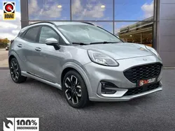 Grijs, metallic lak Gebruikt 2023 Ford Puma ST-Line X SUV | € 24.400 (Duur)