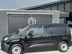Zwart Nieuw 2024 Opel Combo MPV | € 26.950 (Iets duurder)