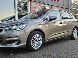 Grijs Gebruikt 2016 Citroën C4 Feel Hatchback | € 7.950 (Eerlijke prijs)