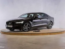 Zwart Gebruikt 2023 Volvo S60 Plus Sedan | € 38.990 (Eerlijke prijs)