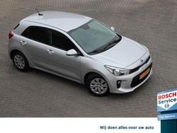 Grijs Gebruikt 2018 Kia Rio Hatchback | € 11.845 (Goede deal)