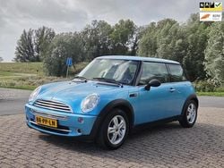Blauw Gebruikt 2004 Mini ONE Pepper Hatchback | € 2.750 (Eerlijke prijs)
