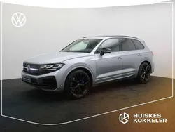 Grijs, metallic lak Nieuw 2025 VW Touareg R SUV | € 95.995 (Goede deal)