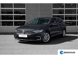 Grijs Gebruikt 2022 VW Passat Business Stationwagen | € 25.685 (Goede deal)