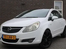 Wit Gebruikt 2010 Opel Corsa Hatchback | € 2.750 (Eerlijke prijs)