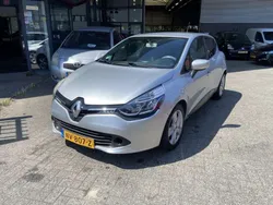 Grijs Gebruikt 2013 Renault Clio IV Authentique Hatchback | € 3.490