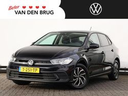 Zwart Gebruikt 2023 VW Polo Business Hatchback | € 21.595 (Eerlijke prijs)