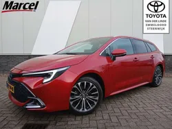 Rood Gebruikt 2024 Toyota Corolla Edition Stationwagen | € 35.351 (Duur)