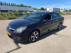 Zwart Gebruikt 2005 Opel Vectra GTS Van | € 1.999