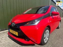 Rood Gebruikt 2017 Toyota Aygo Hatchback | € 7.499 (Goede deal)