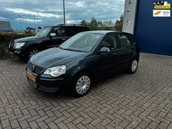 Blauw (metallic) Gebruikt 2009 VW Polo Comfortline Hatchback | € 2.999 (Goede deal)