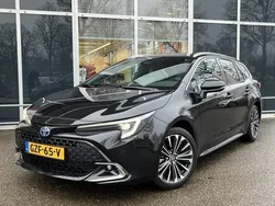 Zwart Gebruikt 2024 Toyota Corolla Hybrid Stationwagen | € 36.950 (Duur)