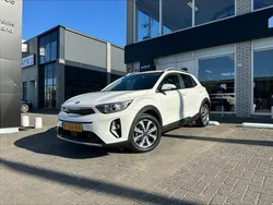 Wit Gebruikt 2021 Kia Stonic SUV | € 19.895 (Eerlijke prijs)