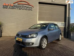 Blauw, metallic lak Gebruikt 2009 VW Golf VI Highline Hatchback | € 7.499 (Eerlijke prijs)