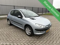 Grijs Gebruikt 2003 Peugeot 206 Hatchback | € 1.100 (Eerlijke prijs)