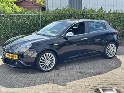 Zwart Gebruikt 2011 Alfa Romeo Giulietta Distinctive Hatchback | € 5.495 (Duur)