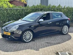 Zwart Gebruikt 2011 Alfa Romeo Giulietta Distinctive Hatchback | € 5.495 (Duur)