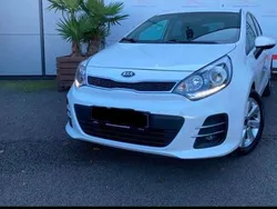 Wit Gebruikt 2015 Kia Rio Hatchback | € 9.249 (Duur)