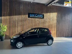 Zwart Gebruikt 2012 Peugeot 107 Active Hatchback | € 3.899 (Eerlijke prijs)