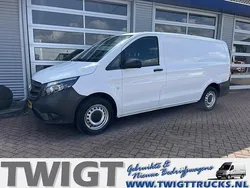 Wit Gebruikt 2021 Mercedes Vito MPV | € 22.950 (Eerlijke prijs)