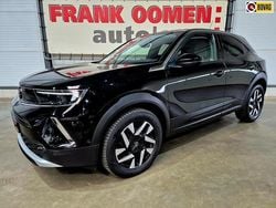 Zwart Gebruikt 2023 Opel Mokka Ultimate SUV | € 21.950 (Eerlijke prijs)