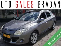 Grijs, metallic lak Gebruikt 2010 Renault Mégane GrandTour Dynamique Stationwagen | € 4.990 (Eerlijke prijs)