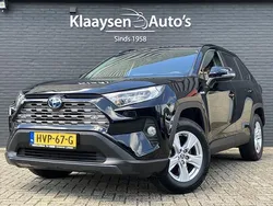 Zwart, metallic lak Gebruikt 2020 Toyota RAV4 SUV | € 30.950 (Goede deal)