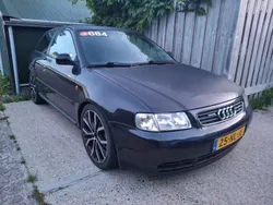 Zwart Gebruikt 2000 Audi A3 Hatchback | € 1.750