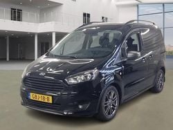 Zwart Gebruikt 2017 Ford Tourneo Courier Titanium MPV | € 7.995 (Super prijs)