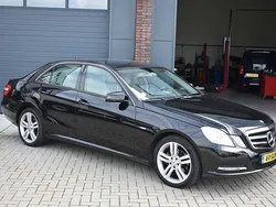 Zwart Gebruikt 2011 Mercedes E200 Sedan | € 8.250